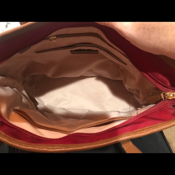 Red purse - Picture 3 of 8